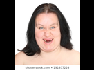 https://image.noelshack.com/fichiers/2020/52/3/1608741031-portrait-ugly-woman-missing-teeth-260nw-191937224.jpg