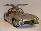 https://image.noelshack.com/fichiers/2021/02/6/1610808430-1955-mercedes-benz-300sl-gullwing-coupe-34-right.jpg