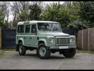 https://image.noelshack.com/fichiers/2021/02/6/1610809735-2015-land-rover-defender-110-heritage-1-jpganchorcentermodecropwidth1000.jpg