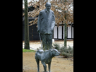 https://image.noelshack.com/fichiers/2021/03/5/1611288792-79338-photo-d-une-sculpture-en-bronze-representant-l-ancien-president-francois-mitterrand-et-son-labrador-baltik-prise-le-31-decembre-2005-a-l-entree-du-village-de-soustons-dans-les-landes.jpg