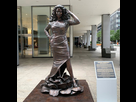 https://image.noelshack.com/fichiers/2021/03/5/1611291619-statues-for-equality-gillie-and-marc-928x.jpg