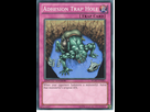 https://image.noelshack.com/fichiers/2021/03/7/1611511125-yu-gi-oh-adhesion-trap-hole-super-rare.jpg