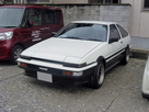 https://image.noelshack.com/fichiers/2021/04/5/1611913886-toyota-sprinter-trueno-3door-ae86-front.jpg