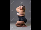 https://image.noelshack.com/fichiers/2021/08/3/1614180254-82732633-plus-size-fashion-model-in-sexy-swimsuit-young-fat-woman-on-gray-studio-background-overweight-female.jpg