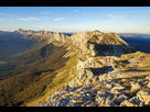 https://www.noelshack.com/2021-09-3-1614775892-ps-gr91-parc-naturel-vercors-barriere-orientale-panorama-moucherolles-pas-de-la-balme-cavalier-michel-hemis.jpg