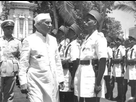 https://image.noelshack.com/fichiers/2021/17/6/1619843079-pondicherry-1955-nehru.jpg