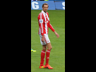 https://image.noelshack.com/fichiers/2021/18/4/1620317069-peter-crouch-v-chelsea-2014.jpg