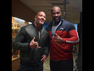 https://image.noelshack.com/fichiers/2021/18/5/1620411922-dwayne-johnson-teddy-riner-2018-under-armour-1.jpg