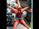 https://image.noelshack.com/fichiers/2021/19/3/1620832781-decouvrez-le-top-20-des-pires-cosplay-de-tous-les-temps-717a9ac15181945a0a6c68f45f4171a9b4d8f8d8.jpeg