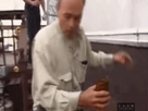 https://image.noelshack.com/fichiers/2021/21/2/1621947063-jim-lahey-trailer-2.gif