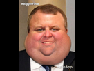 https://image.noelshack.com/minis/2021/22/1/1622491478-faceapp-1622491376609.png