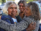 https://image.noelshack.com/fichiers/2021/25/1/1624238955-muckaty-june2014-doris-kelly-gladys-brown-and-elaine-peckham.jpg