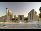 https://image.noelshack.com/fichiers/2021/25/6/1624697207-registan-square-samarkand.jpg