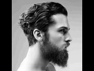 https://image.noelshack.com/fichiers/2021/26/2/1624936342-coiffure-homme-cheveux-boucles-slicked-back.jpg