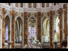 https://image.noelshack.com/fichiers/2021/29/1/1626718482-interieur-de-la-cathedrale-de-chartres.jpg