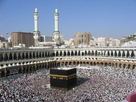 https://image.noelshack.com/fichiers/2021/29/6/1627128158-pilgrims-muslim-kabah-great-mosque-of-mecca.jpg