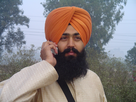 https://image.noelshack.com/fichiers/2021/30/4/1627565935-sikh-wearing-turban.jpg