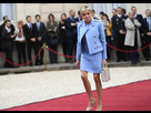 https://image.noelshack.com/fichiers/2021/32/5/1628865402-brigitte-macron-lors-de-la-passation-de-pouvoir-en-2017.jpg