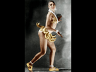 https://image.noelshack.com/fichiers/2021/33/7/1629651864-josephine-baker-ceinture-banane.jpg