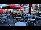 https://image.noelshack.com/fichiers/2021/37/6/1631974119-une-terrasse-de-cafe-vide-sur-alexanderplatz-a-berlin-le-16-octobre-2020-6277816.jpg