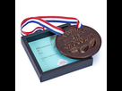 https://image.noelshack.com/fichiers/2021/38/6/1632580239-medaille-en-chocolat.jpg