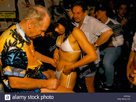 https://image.noelshack.com/fichiers/2021/38/6/1632589371-older-senior-male-sex-tourist-with-young-teen-thai-bar-girl-age-contrast-afpx34.jpg