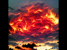 https://image.noelshack.com/fichiers/2021/39/2/1632854898-fire-in-the-sky.png