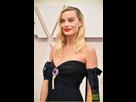 https://image.noelshack.com/fichiers/2021/39/6/1633129579-margot-robbie-oscars-february-2020-06.jpg