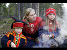 https://image.noelshack.com/fichiers/2021/39/7/1633278781-a-sami-family-in-inari-lapland-finland-2007-shutterstock-editorial-698491g.jpg