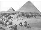 https://image.noelshack.com/fichiers/2021/43/5/1635538311-the-pyramids-taken-in-1862-one-of-th-oldest-images.jpg