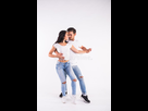 https://image.noelshack.com/fichiers/2021/45/3/1636572375-bachata-latin-social-de-danse-jeune-couples-merengue-salsa-pose-l-elegance-deux-sur-le-fond-blanc-145565992.jpg