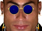 https://image.noelshack.com/fichiers/2021/45/5/1636675669-cr7-tison-lunettes-tison.png