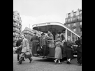 https://image.noelshack.com/fichiers/2021/47/3/1637765203-bus-in-paris-1950.jpg