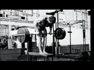 https://image.noelshack.com/fichiers/2021/47/7/1638126813-rowing.png