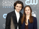 https://image.noelshack.com/fichiers/2021/48/4/1638465548-timothee-chalamet-et-pauline-112099472.jpg