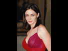 https://image.noelshack.com/fichiers/2021/50/5/1639752919-emmanuelle-beart-le-12-juin-1999-a-paris.jpg