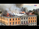 https://image.noelshack.com/fichiers/2021/51/6/1640465892-incendie-de-l-hotel-de-ville-a-annecy-un-accident-selon-la-prefecture-20191115-0015-628d86-0-1x.jpeg