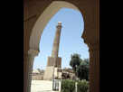 https://image.noelshack.com/fichiers/2022/03/1/1642416997-al-hadbaa-leaning-minaret-in-the-grand-nuri-al-kabir-mosque-in-western-mosul-1.jpg