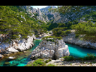 https://image.noelshack.com/fichiers/2022/03/6/1642865786-280303-landscape-nature-coves-beach-trees-mountain-turquoise-water-france-limestone-rock-summer.jpg