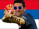https://image.noelshack.com/fichiers/2022/03/6/1642866312-novax-djokovic-lunettes-elton-john-sans-reflet-serbie-drapeau.png