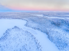 https://image.noelshack.com/fichiers/2022/04/7/1643542384-lapland-finland-drone-landscape-photography-snow-covered-lake-and-forest-winter-landscape-showing-amazing-lapland-scenery-in-scandinavia-in-finland-drone-2.jpg