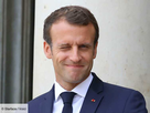 https://image.noelshack.com/fichiers/2022/06/5/1644587587-exclu-voici-les-photos-d-emmanuel-macron-en-maillot-de-bain-il-s-amuse-comme-un-fou.jpg