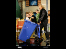 https://image.noelshack.com/fichiers/2022/10/1/1646689383-german-family-minister-ursula-von-der-leyen-2nd-l-and-candidate-denis-kolb-l-sit-in-a-waste-container-while-german-tv-host-thomas-gottschalk-moves-the-container-during-the-german-television-show-wetten-das.jpg