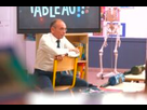 https://image.noelshack.com/fichiers/2022/12/3/1648025773-exclu-video-choix-des-prenoms-eric-zemmour-apostrophe-un-enfant-dans-au-tableau.jpg