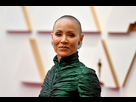 https://image.noelshack.com/fichiers/2022/13/1/1648482187-1499056-l-actrice-et-productrice-americaine-jada-pinkett-smith-sur-le-tapis-rouge-des-oscars-le-27-mars-2022.jpg