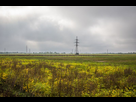 https://image.noelshack.com/fichiers/2022/13/7/1649007290-lignes-electriques-sur-le-terrain-par-temps-nuageux-paysage-deprimant-avec-champ-d-automne-219136991.jpg