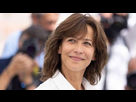 https://image.noelshack.com/fichiers/2022/16/6/1650736418-sophie-marceau-de-nouveau-un-coeur-a-prendre-fin-de-son-idylle-avec-richard-758x426.jpg