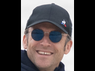 https://image.noelshack.com/fichiers/2022/16/7/1650819663-macron-lunettes-bleues-petit.png