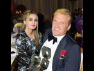 https://image.noelshack.com/fichiers/2022/17/7/1651391539-dolph-lundgren-with-fiance-emma-krokdal.jpg