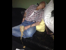 https://image.noelshack.com/fichiers/2022/18/4/1651781362-0-johnny-depp-asleep-with-an-upturned-tub-of-ice-cream.jpg